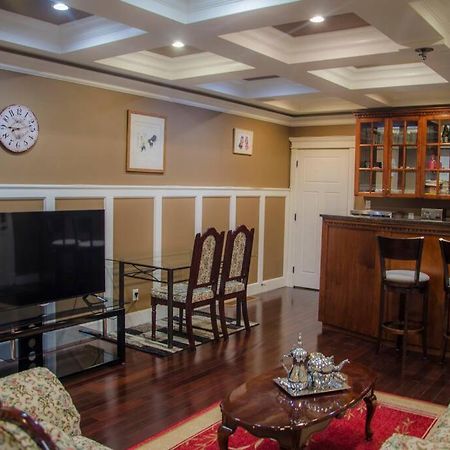 Rocky Ridge Executive Suite Victoria Esterno foto